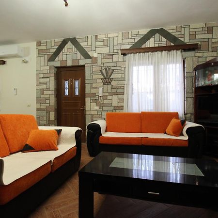 Garden Villa Dhesara Ксамил Екстериор снимка