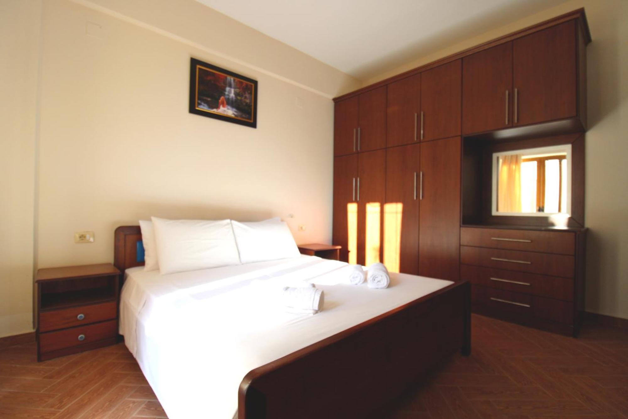 Garden Villa Dhesara Ксамил Екстериор снимка