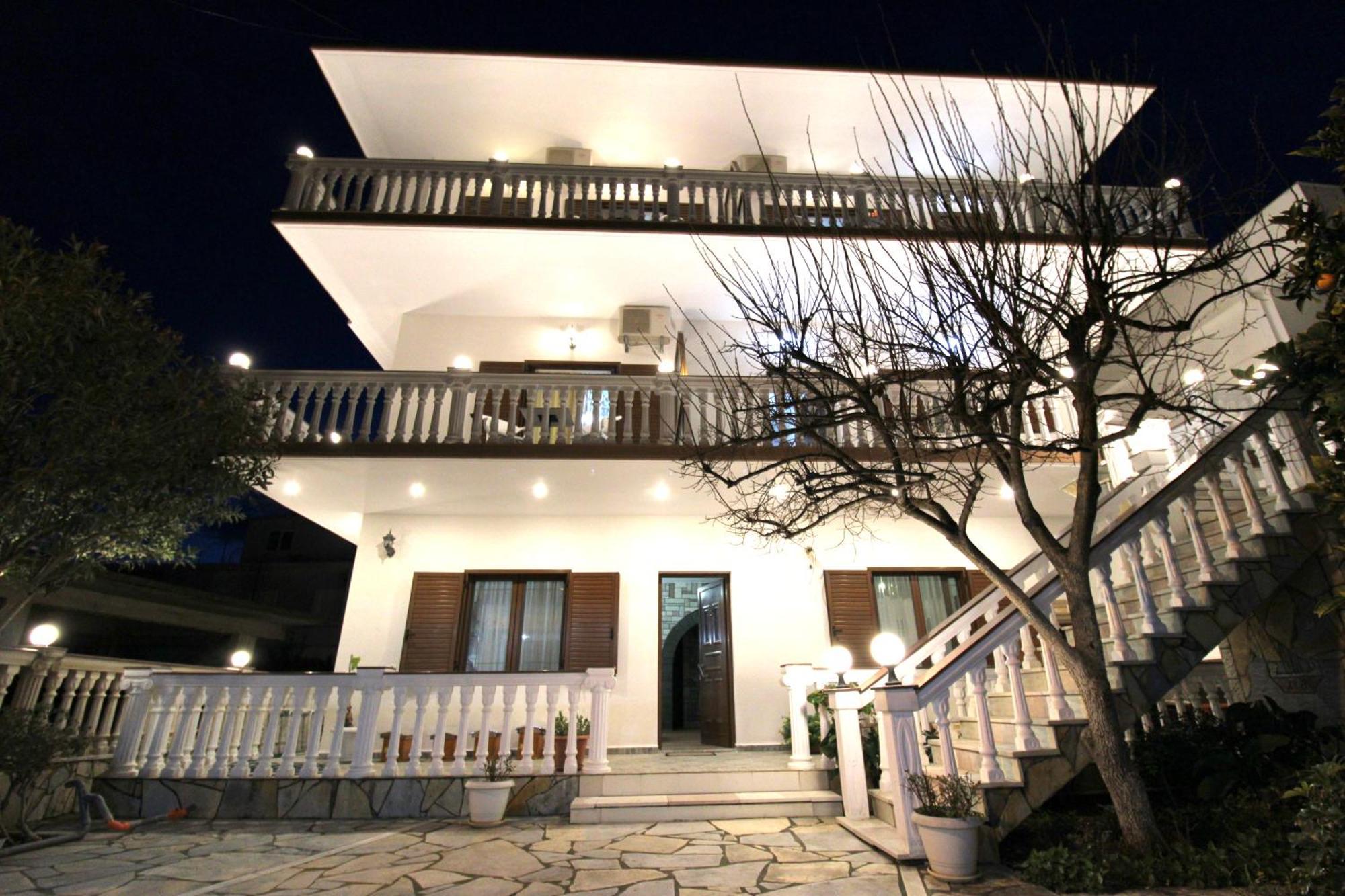 Garden Villa Dhesara Ксамил Екстериор снимка
