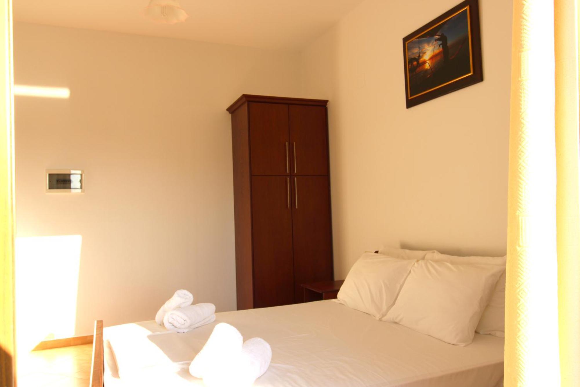 Garden Villa Dhesara Ксамил Екстериор снимка
