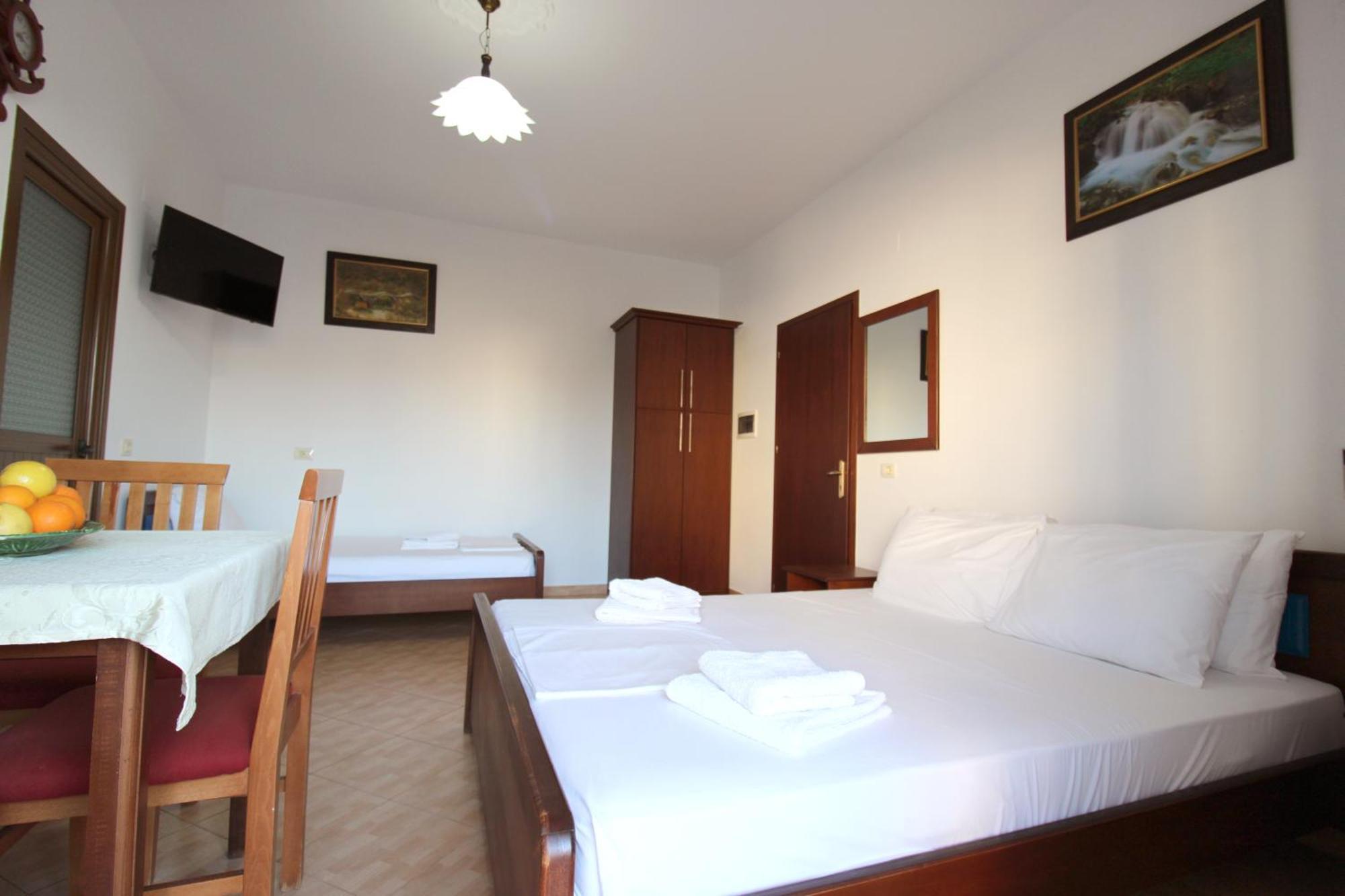Garden Villa Dhesara Ксамил Екстериор снимка