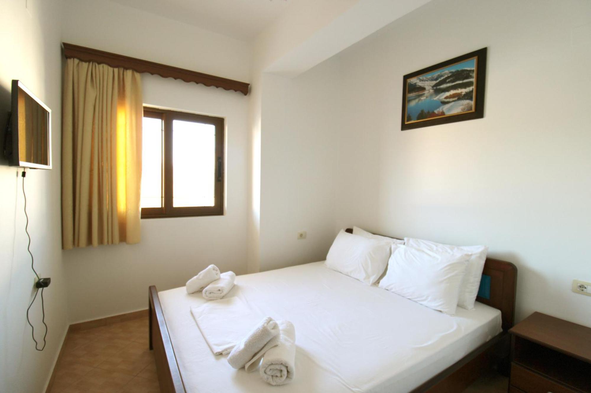 Garden Villa Dhesara Ксамил Екстериор снимка