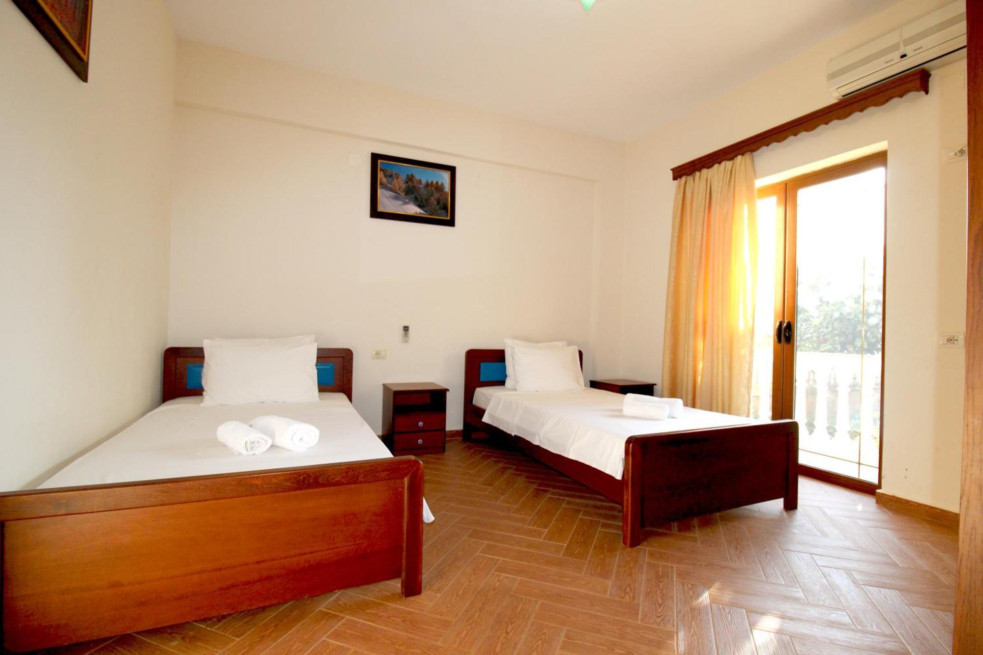 Garden Villa Dhesara Ксамил Екстериор снимка