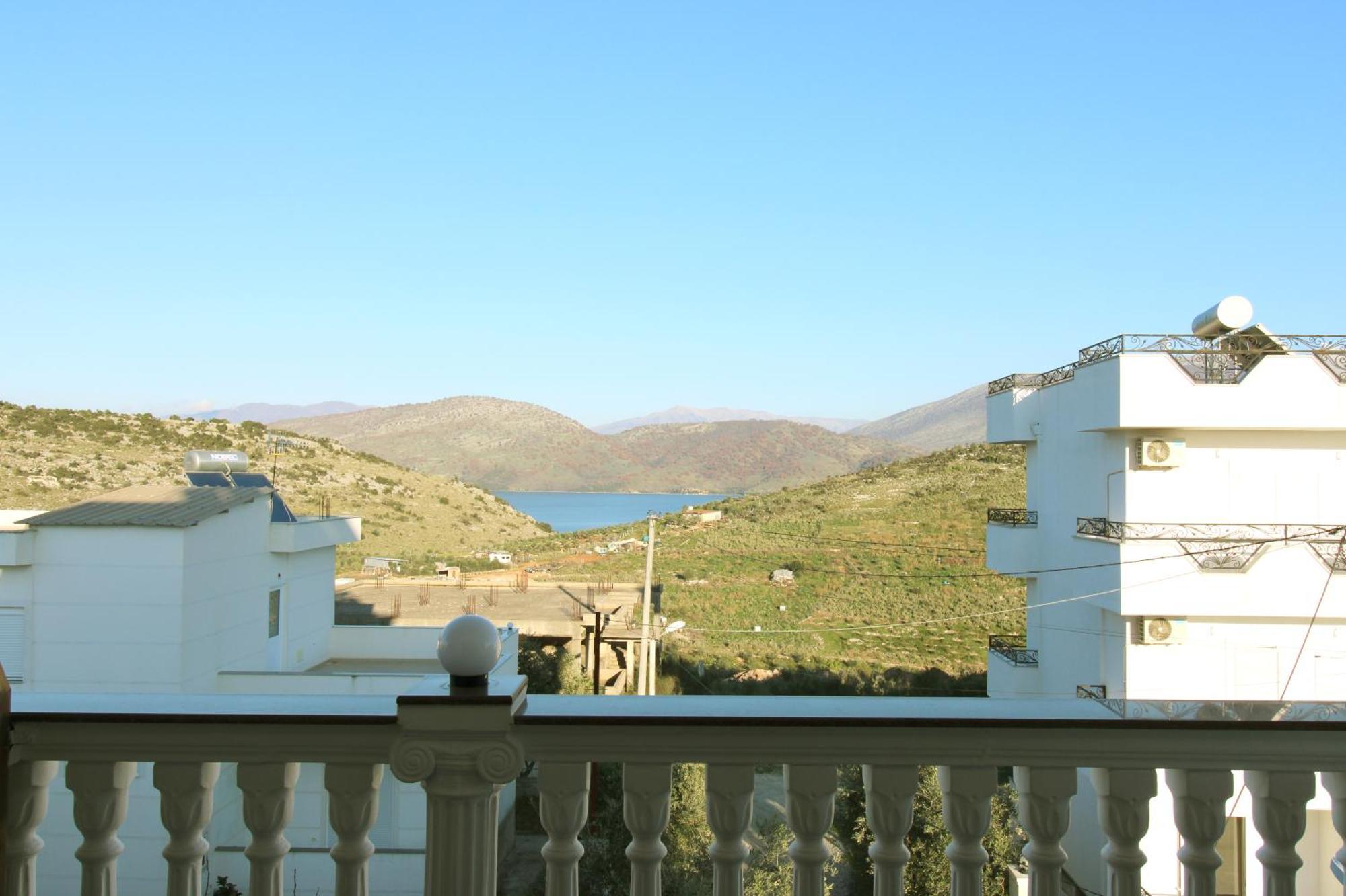 Garden Villa Dhesara Ксамил Екстериор снимка
