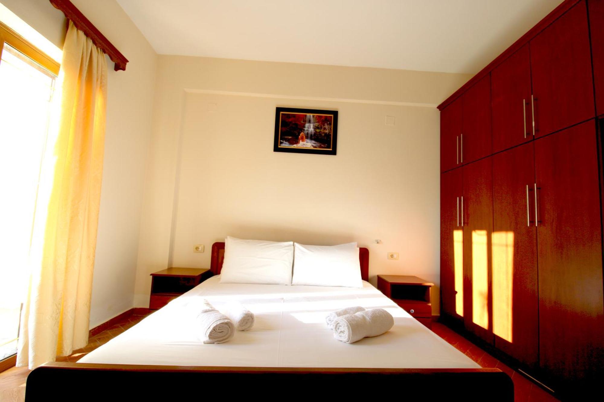 Garden Villa Dhesara Ксамил Екстериор снимка