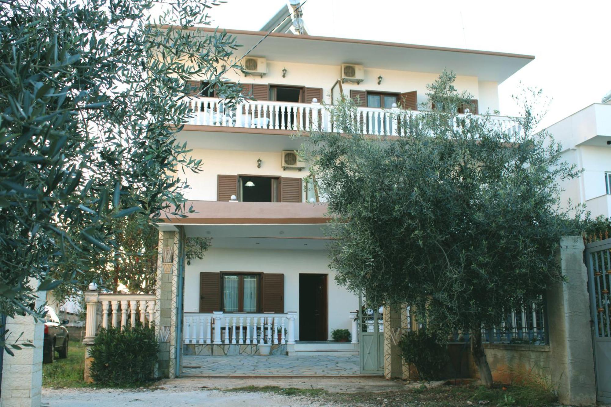 Garden Villa Dhesara Ксамил Екстериор снимка