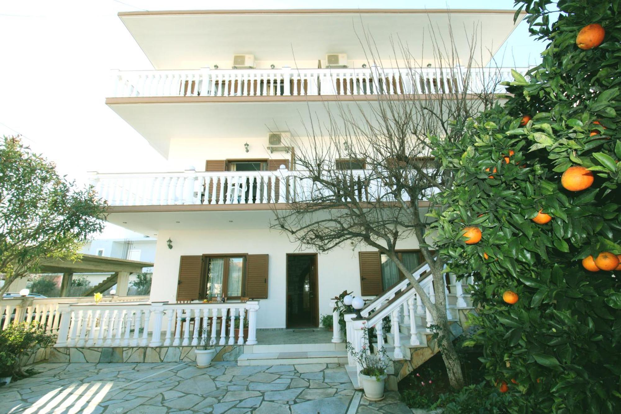 Garden Villa Dhesara Ксамил Екстериор снимка